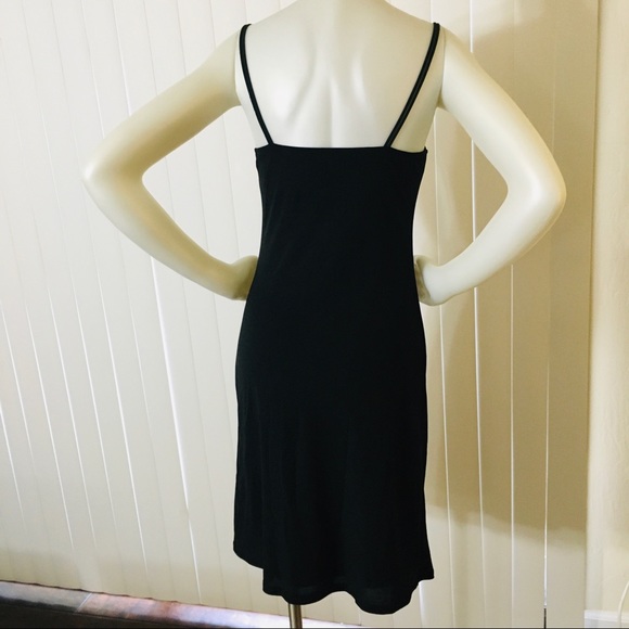 Solid black spaghetti strap V-neck dress - Picture 7 of 8